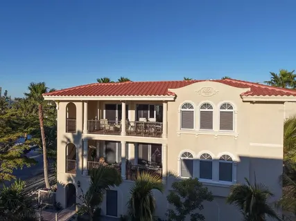 $2,245,000 | 7316 Gulf Drive, Unit 8, Holmes Beach, FL 34217