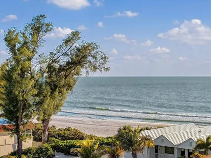 $2,295,000 | 7316 Gulf Drive, Unit 8, Holmes Beach, FL 34217