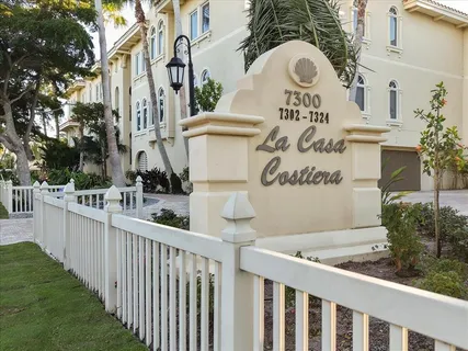 $2,150,000 | 7316 Gulf Drive, Unit 8, Holmes Beach, FL 34217