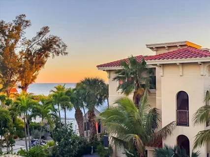 $2,295,000 | 7316 Gulf Drive, Unit 8, Holmes Beach, FL 34217