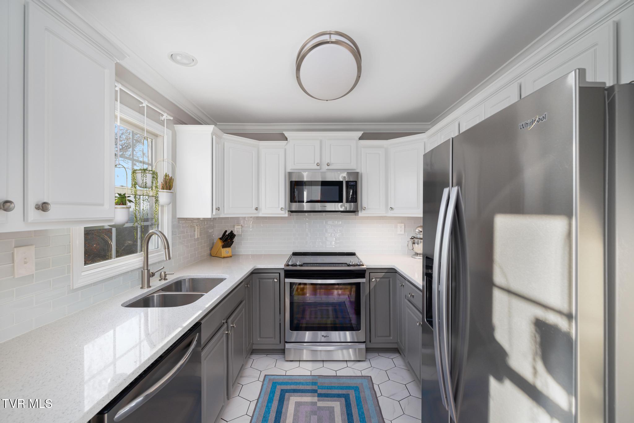 16 Taylor Ridge Court Johnson City, TN 37601 - Photo 14 of 60 IMG_7814