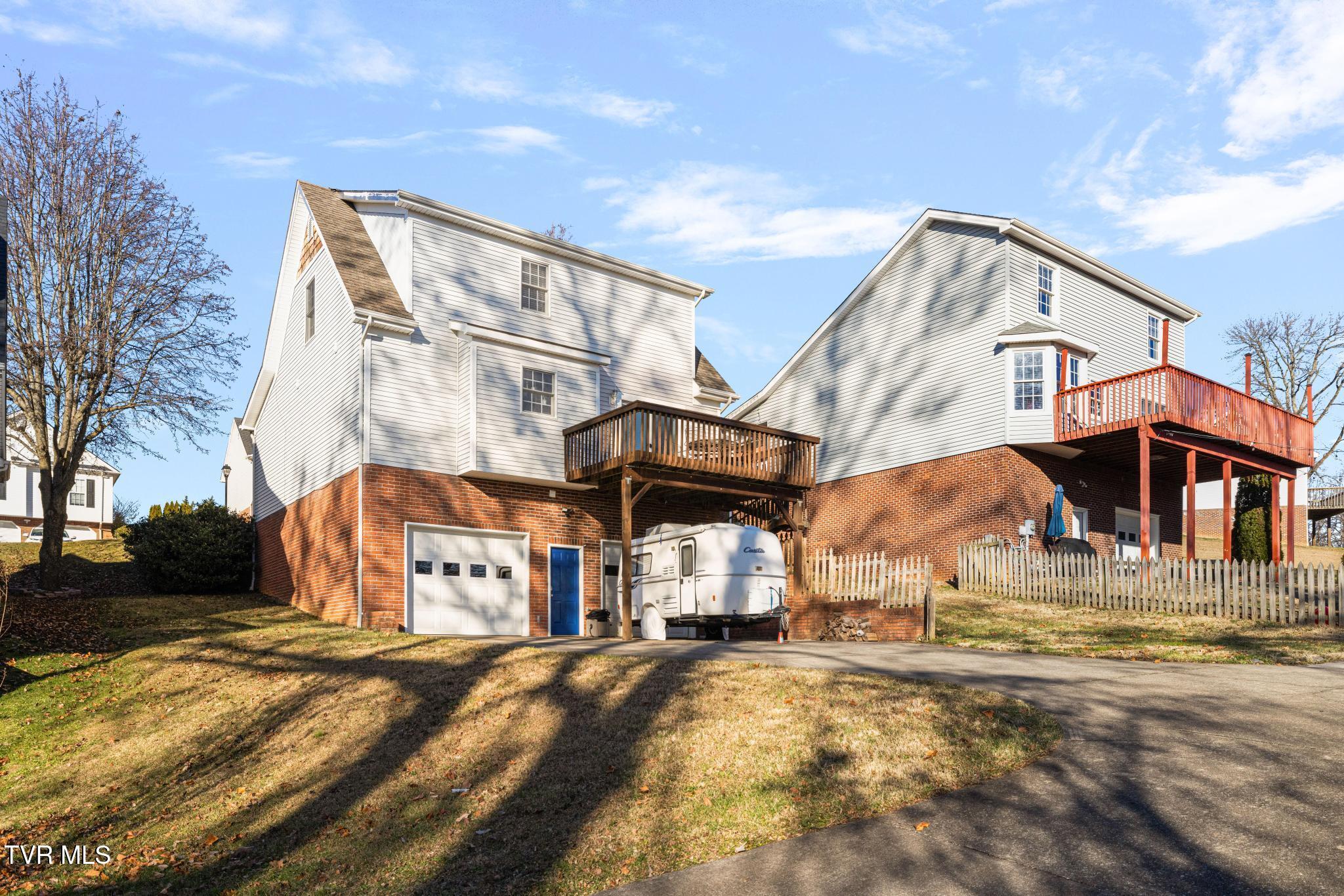 16 Taylor Ridge Court Johnson City, TN 37601 - Photo 3 of 60 IMG_7974