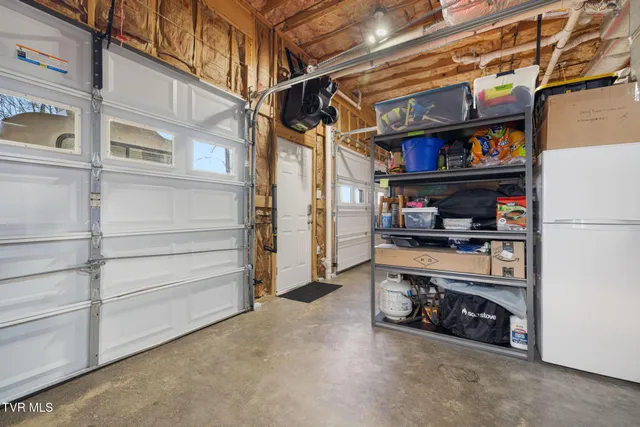 $399,900 | 16 Taylor Ridge Court, Johnson City, TN 37601