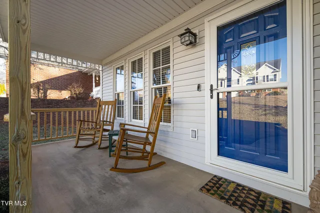 $399,900 | 16 Taylor Ridge Court, Johnson City, TN 37601