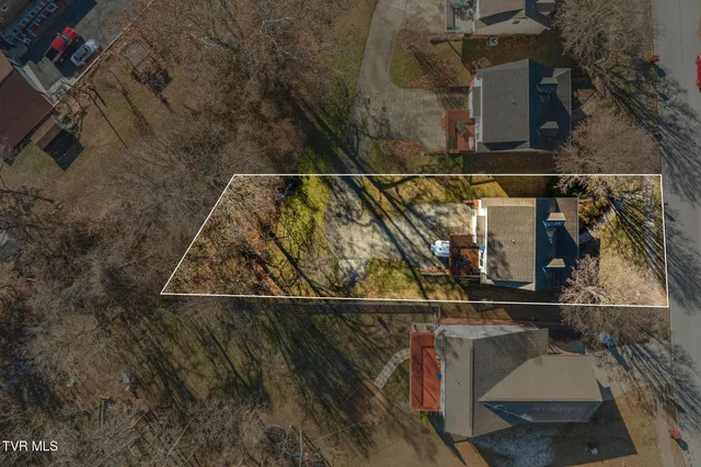 $399,900 | 16 Taylor Ridge Court, Johnson City, TN 37601