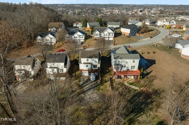 $399,900 | 16 Taylor Ridge Court, Johnson City, TN 37601