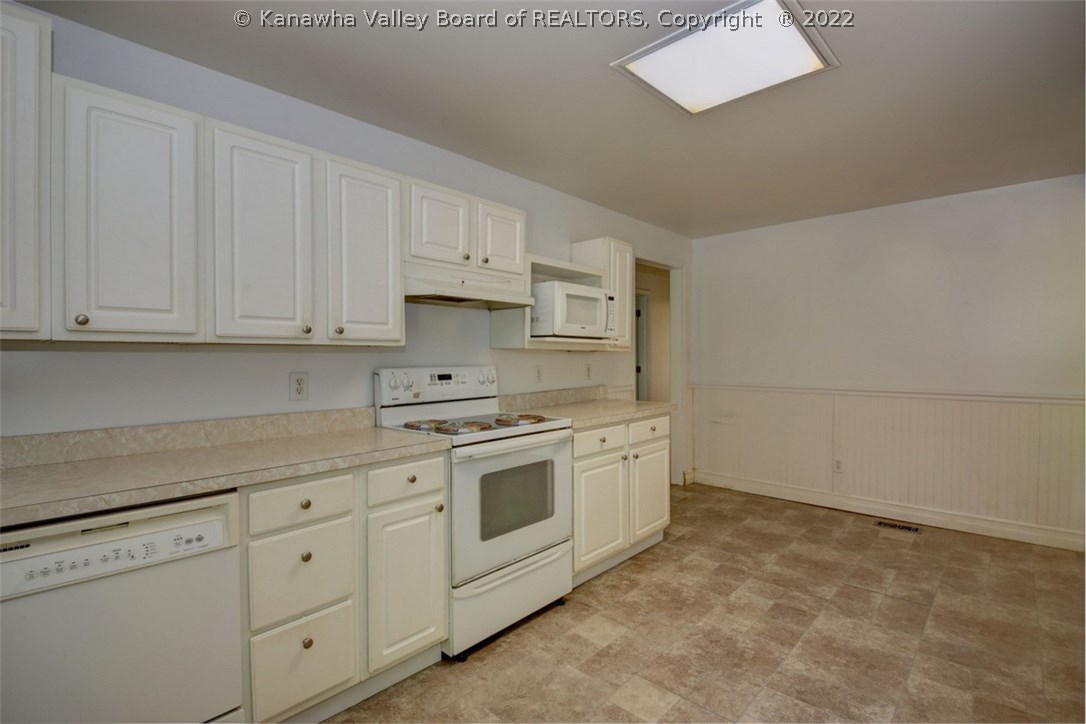 36 Hodges Road Hurricane, WV 25526 - Photo 14 of 35 Gallery Image 14