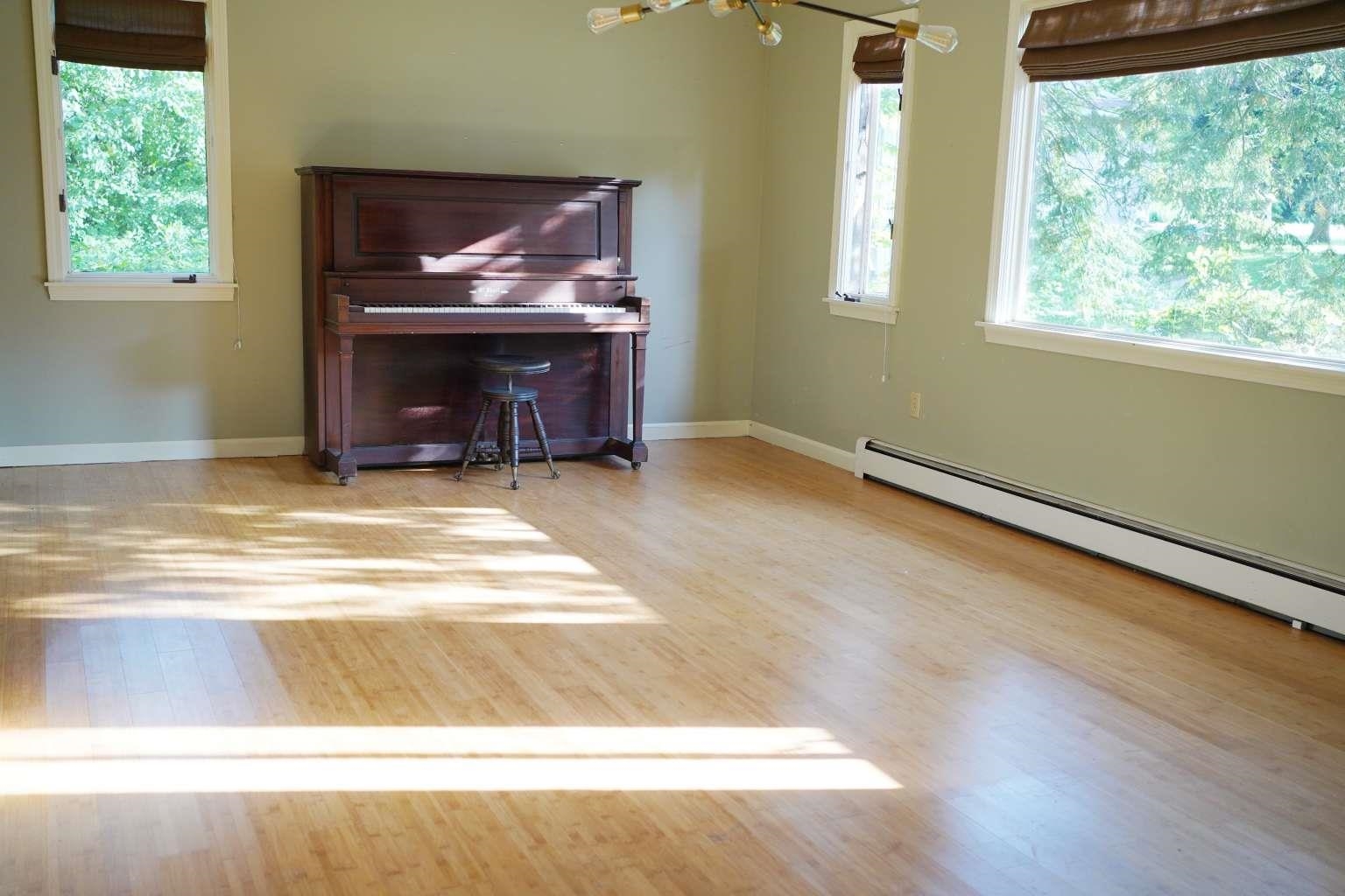 352 South Cove Road Burlington, VT 05401 - Photo 9 of 19 Gallery Image 9