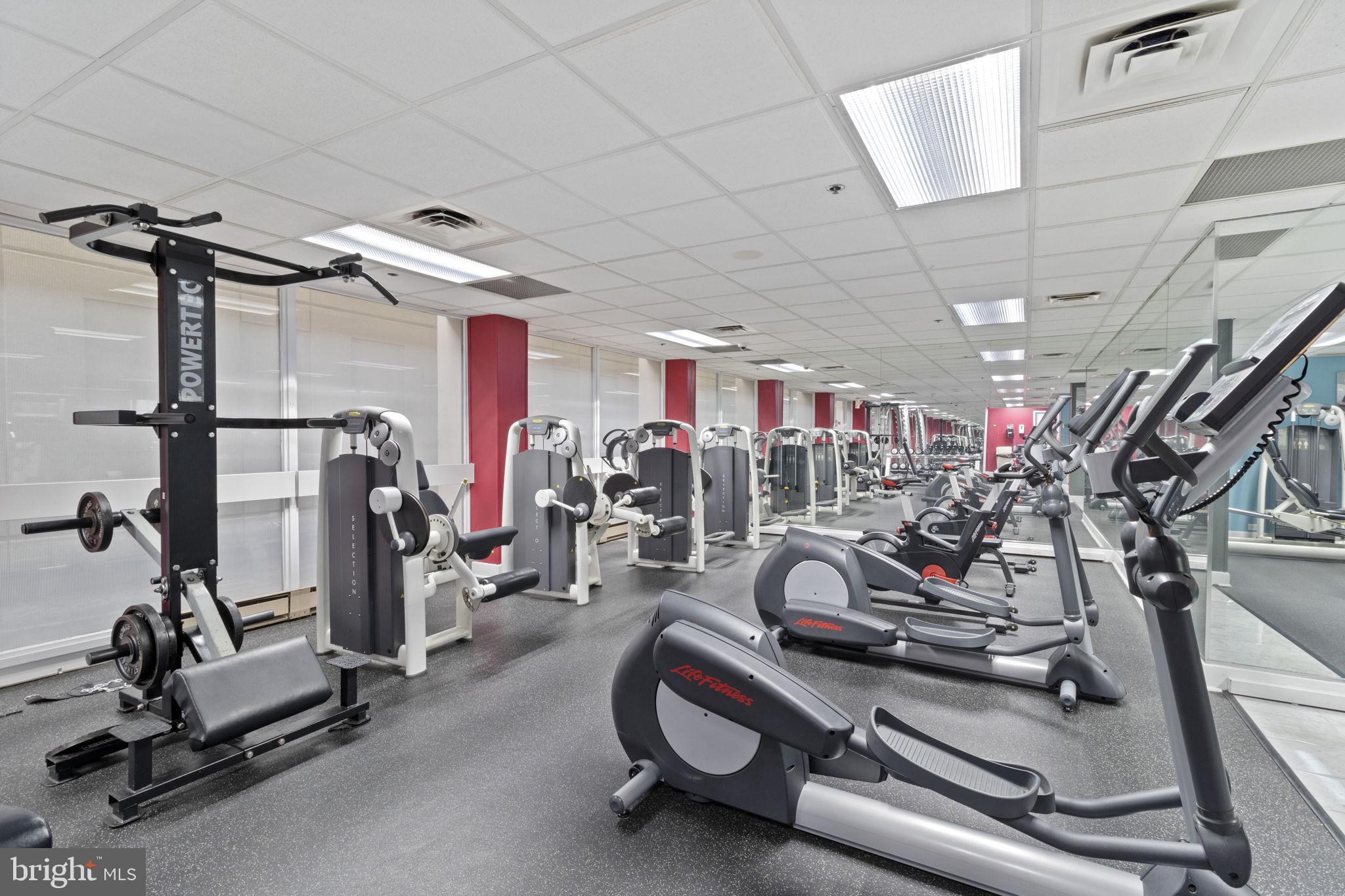 2001 Hamilton Street, Unit 1029 Philadelphia, PA 19130 - Photo 34 of 37