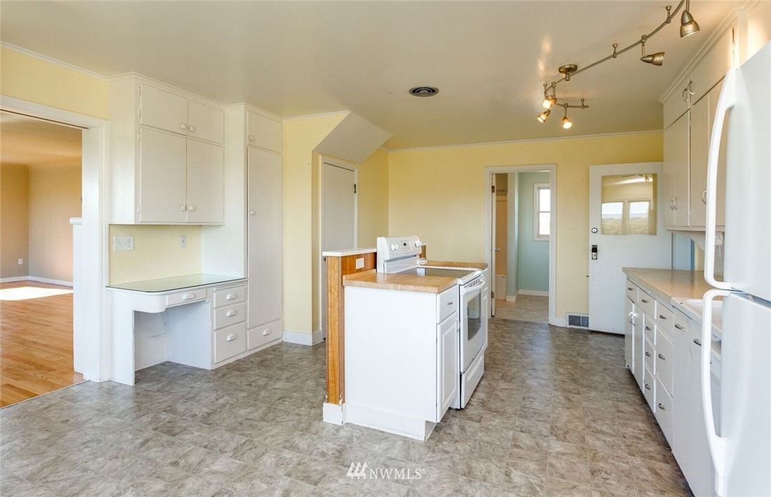5465 Aldrich Road Bellingham, WA 98226 - Photo 10 of 25