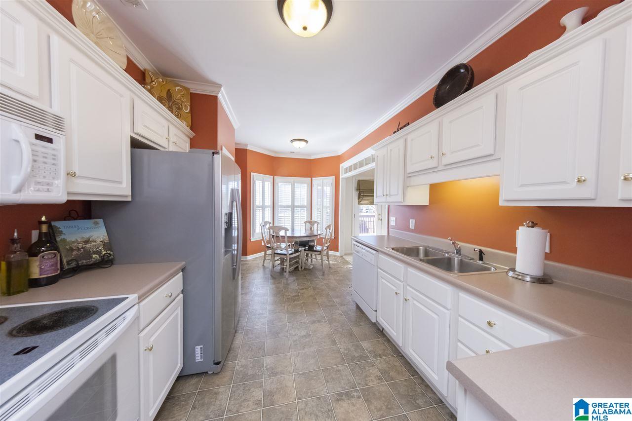 4450 Ridgeland Drive Gardendale, AL 35071 - Photo 10 of 32