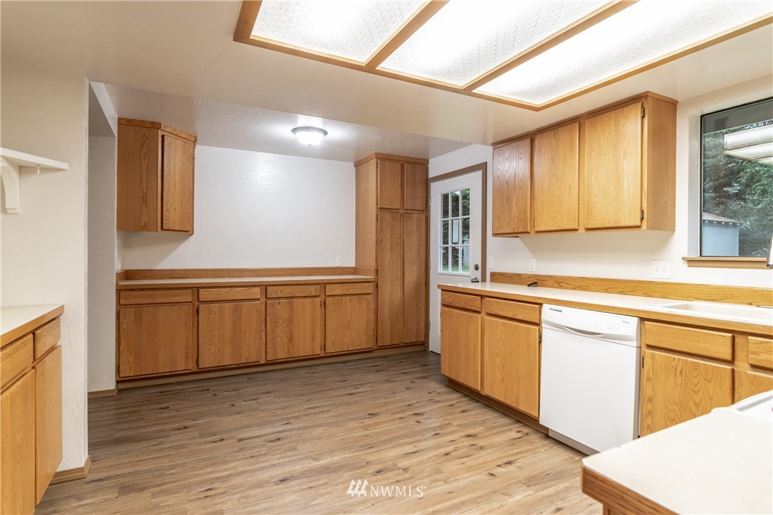 372 Klahhane Road Sequim, WA 98382 - Photo 11 of 39