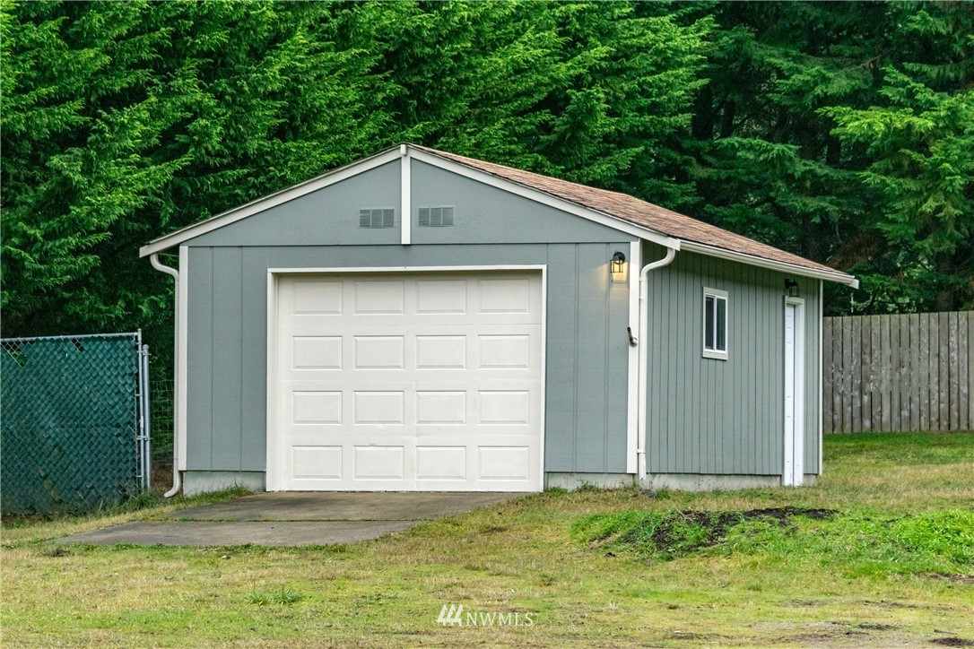 372 Klahhane Road Sequim, WA 98382 - Photo 3 of 39