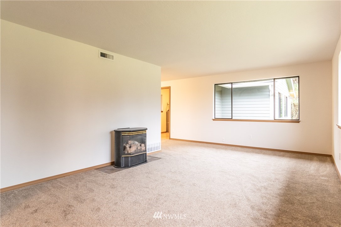 372 Klahhane Road Sequim, WA 98382 - Photo 8 of 39