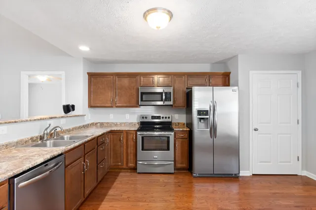 $2,300 | 3519 Oak Creek Drive, Clarksville, TN 37040