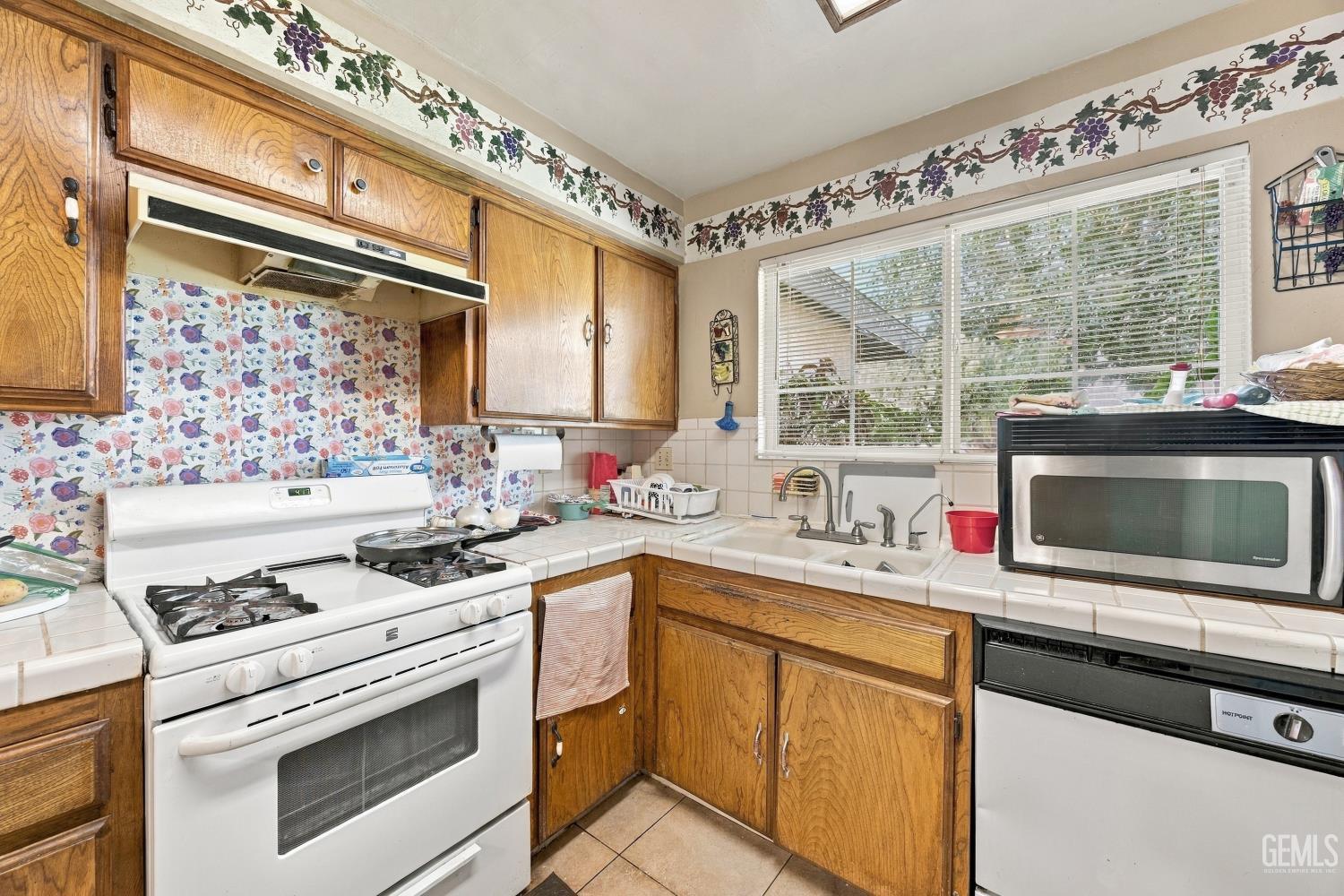 Undisclosed Address Wasco, CA 93280 - Photo 18 of 30 Gallery Image 18
