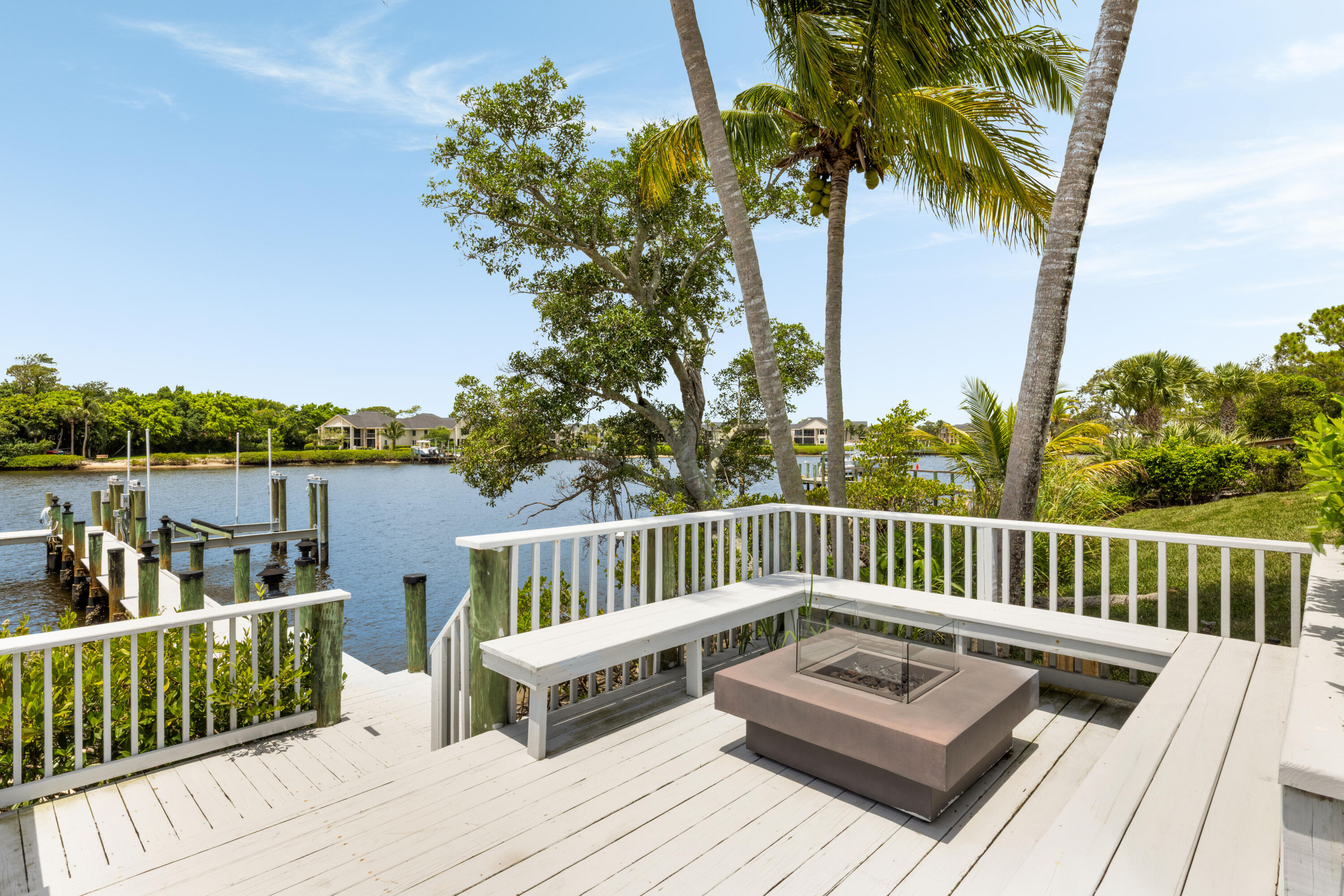19100 Southeast County Line Road Jupiter, FL 33469 - Photo 37 of 49 ET6A7242