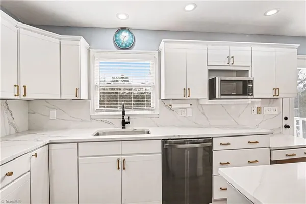 $529,000 | 3405 Windswept Drive, Summerfield, NC 27358