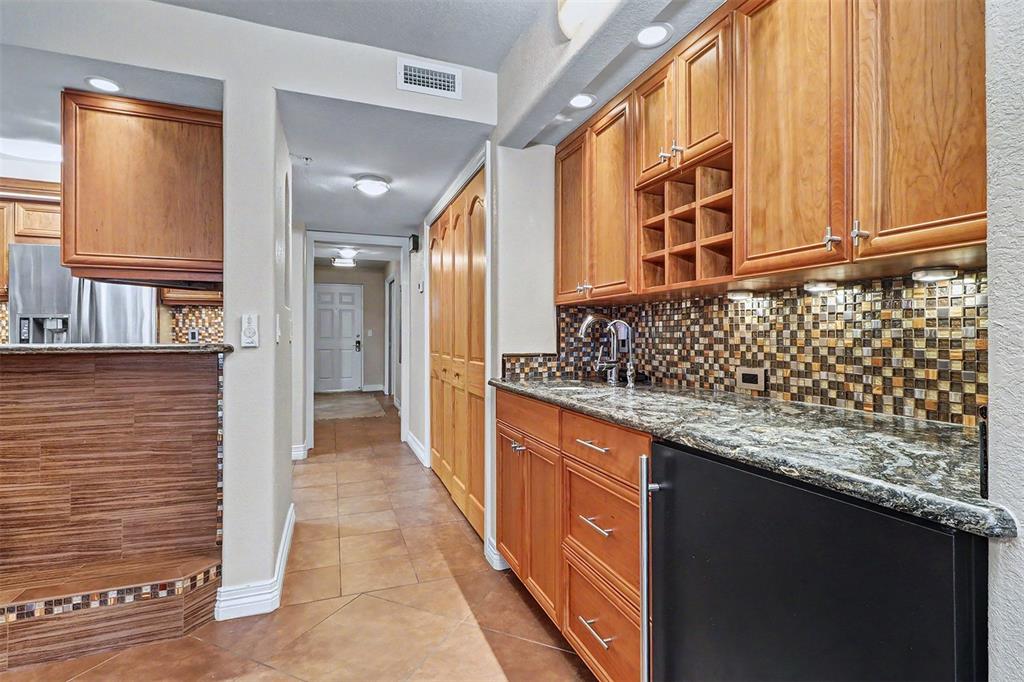 2504 Gulf Boulevard, Unit 304 Indian Rocks Beach, FL 33785 - Photo 28 of 58