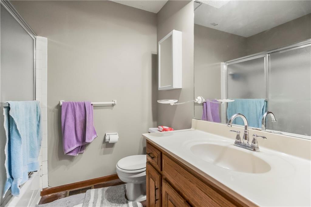 209-211 Northwest Monroe Street Lee's Summit, MO 64063 - Photo 9 of 20