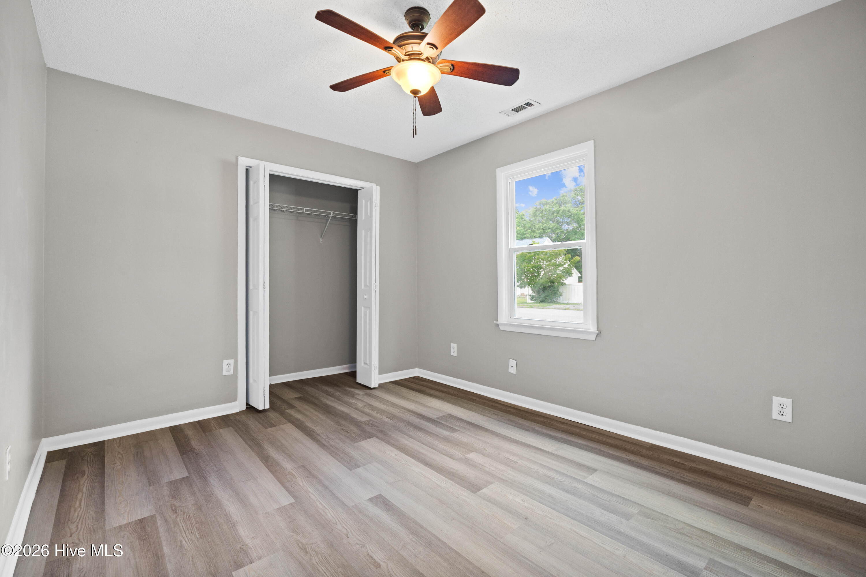 210 Balsam Road Jacksonville, NC 28546 - Photo 16 of 36 20260510-23