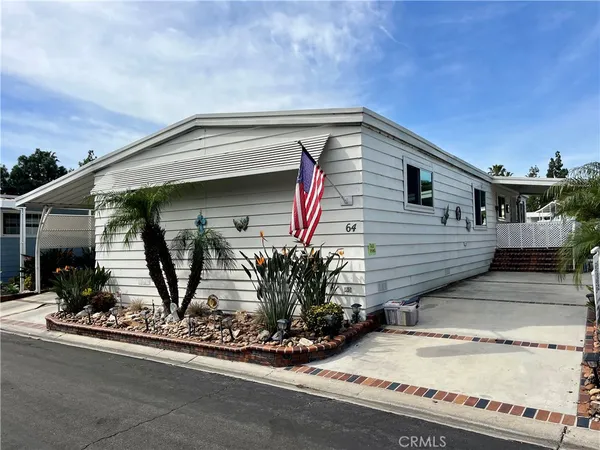 a view of a house with street