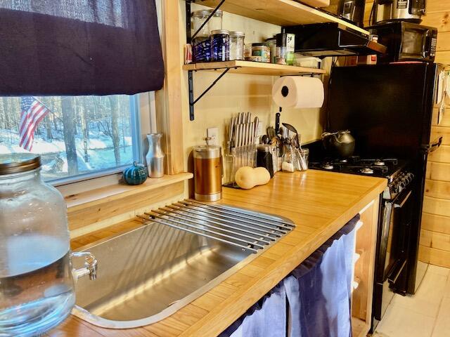 104 Johnson Road Gray, ME 04039 - Photo 5 of 16 2