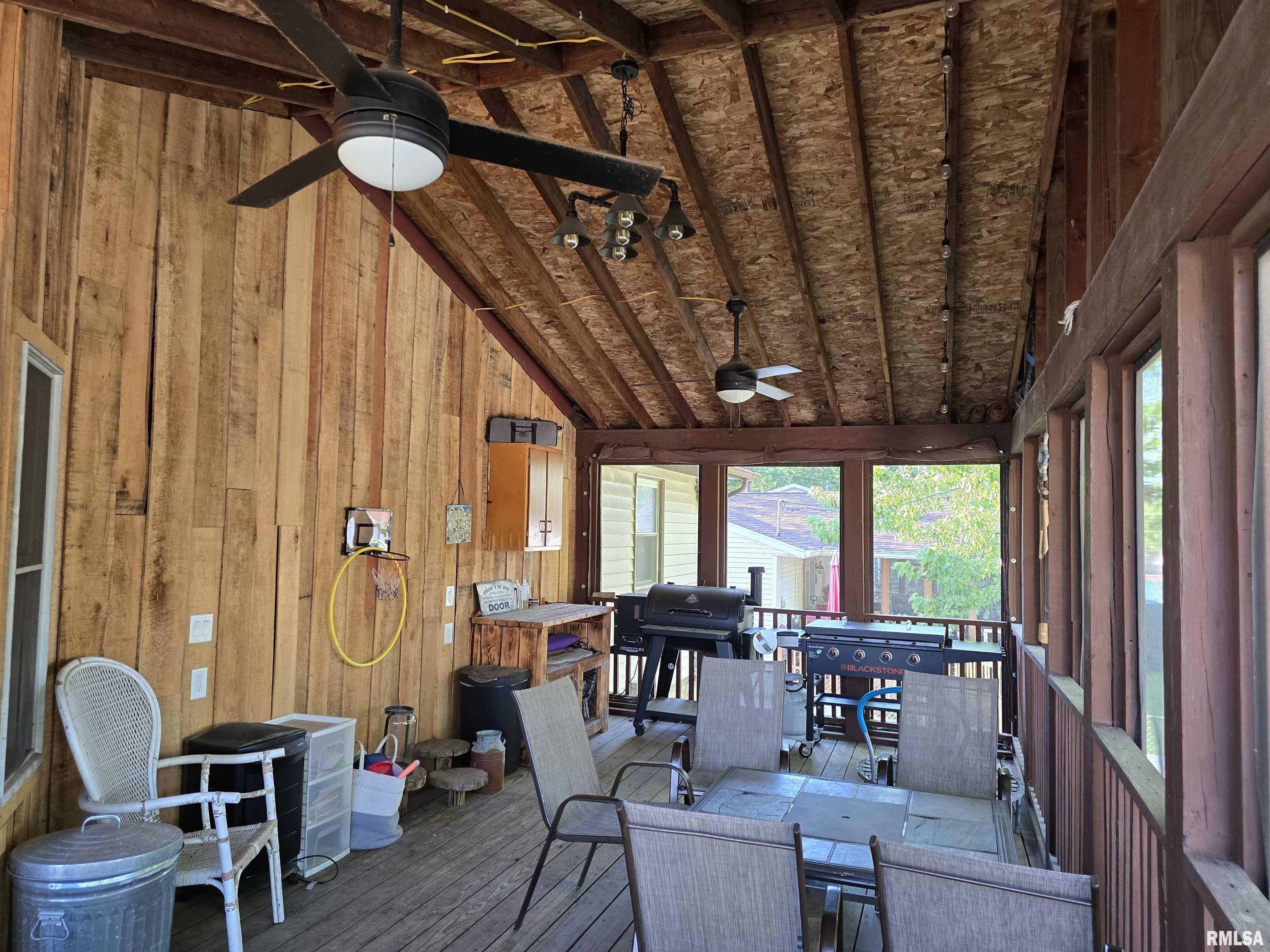 832 9th Street Colona, IL 61241 - Photo 8 of 35 Gallery Image 8