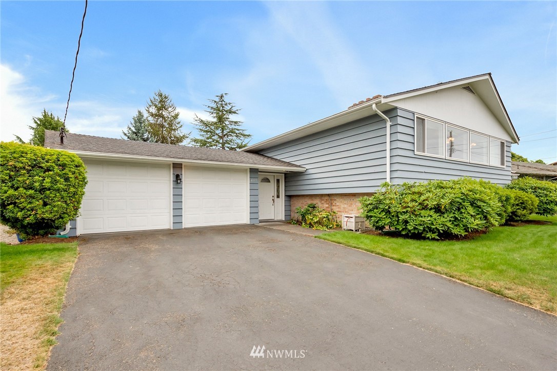 4019 Robin Road West University Place, WA 98466 - Photo 2 of 23