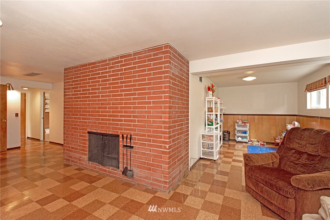 4019 Robin Road West University Place, WA 98466 - Photo 17 of 23