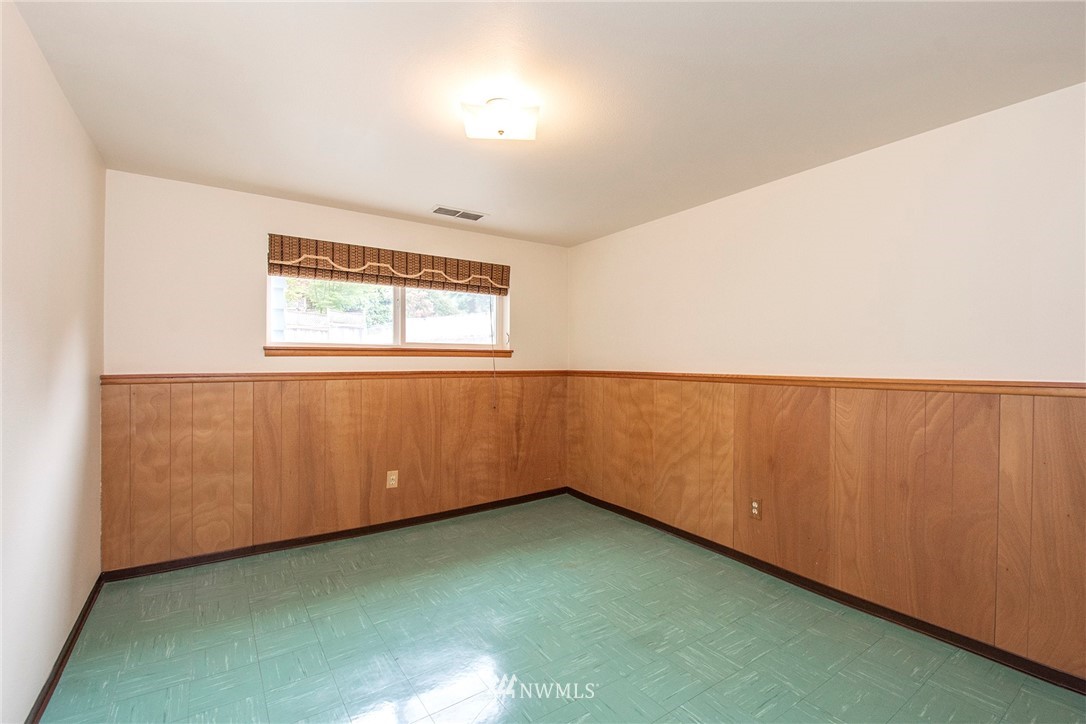 4019 Robin Road West University Place, WA 98466 - Photo 19 of 23