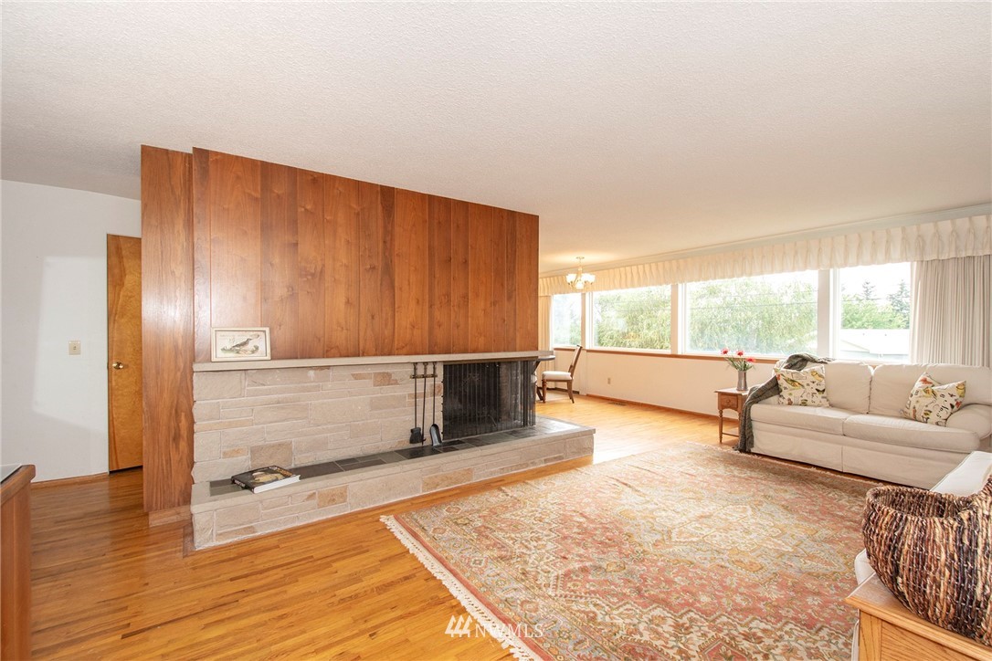 4019 Robin Road West University Place, WA 98466 - Photo 5 of 23