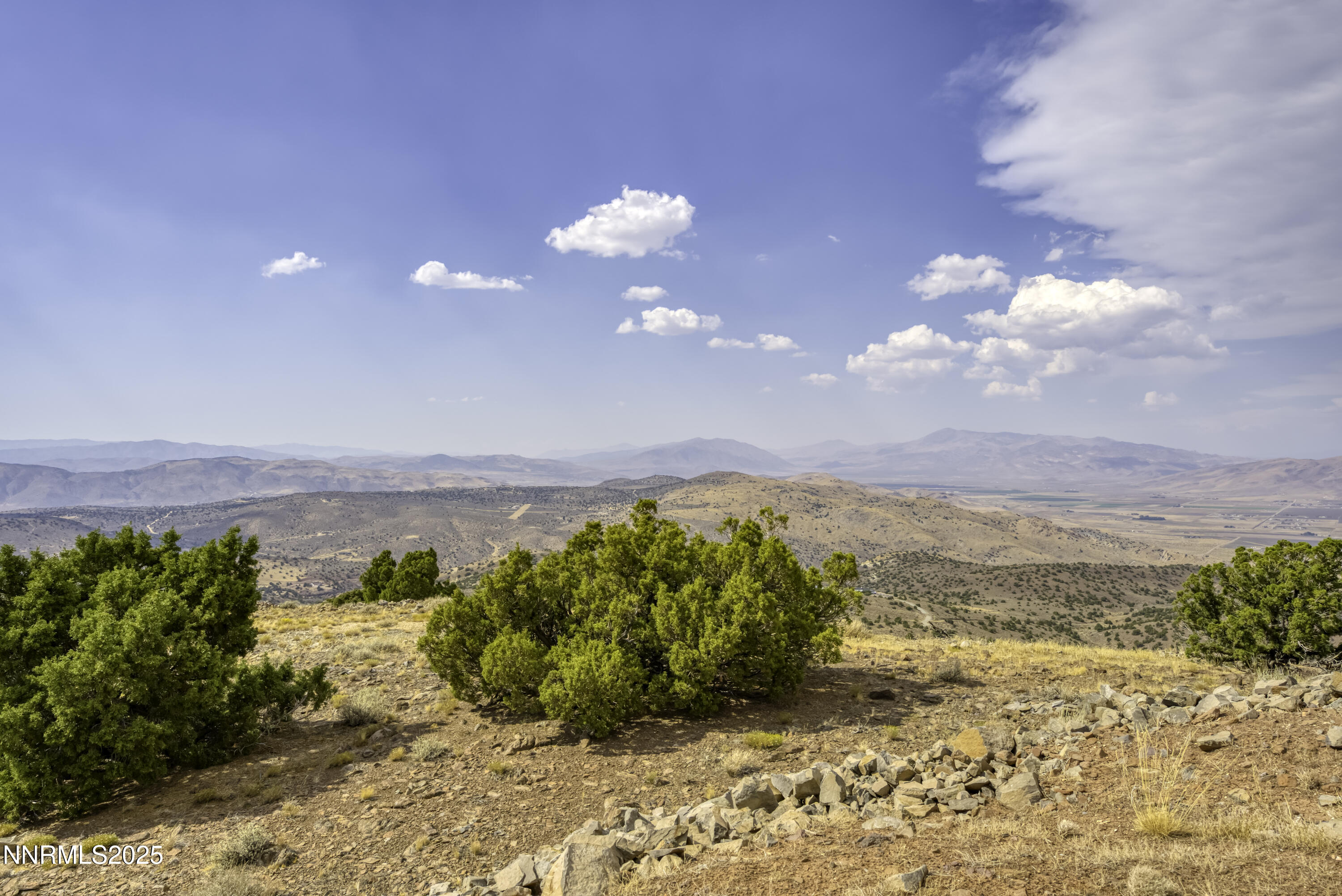 90 Curnow Canyon Road Reno, NV 89510 - Photo 39 of 63 a view of a beach with a ocean