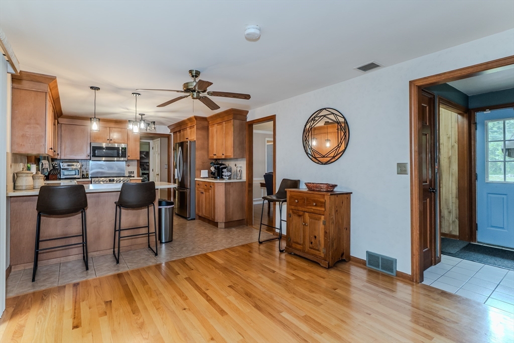 225 Maynard Road Wilbraham, MA 01095 - Photo 11 of 31