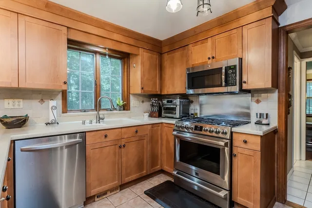 $529,900 | 225 Maynard Road, Wilbraham, MA 01095