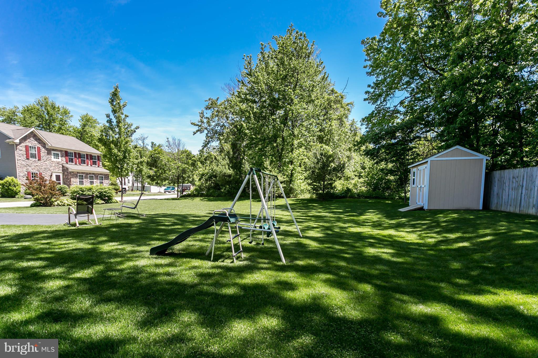 11309 Holter Road White Marsh, MD 21162 - Photo 28 of 29 Plenty of room to play or relax