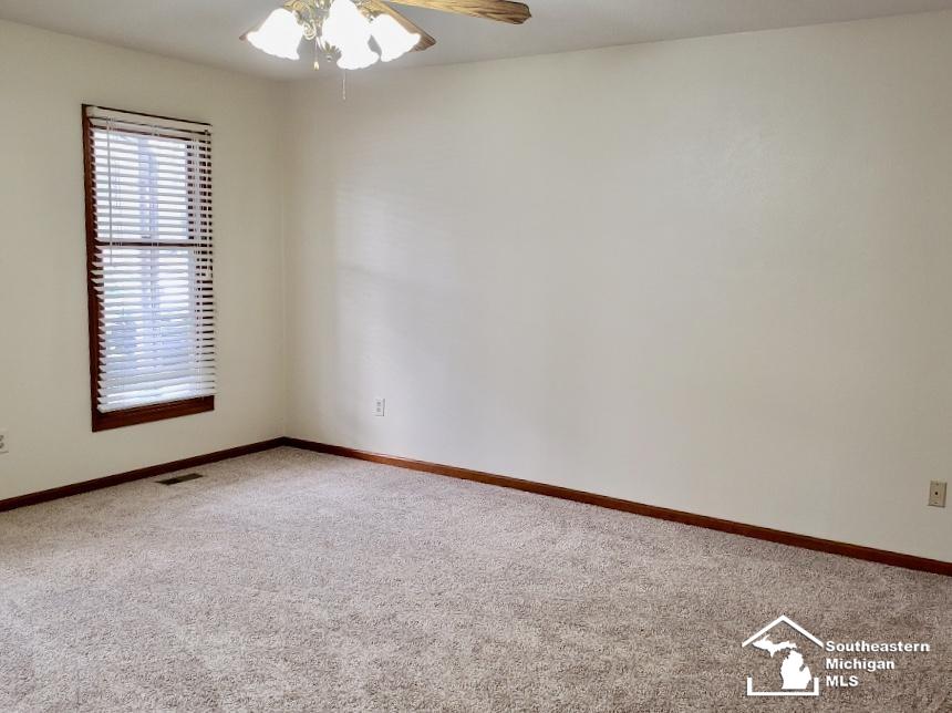 6708 Bennington Road Temperance, MI 48182 - Photo 11 of 21 31362625-11.JPG
