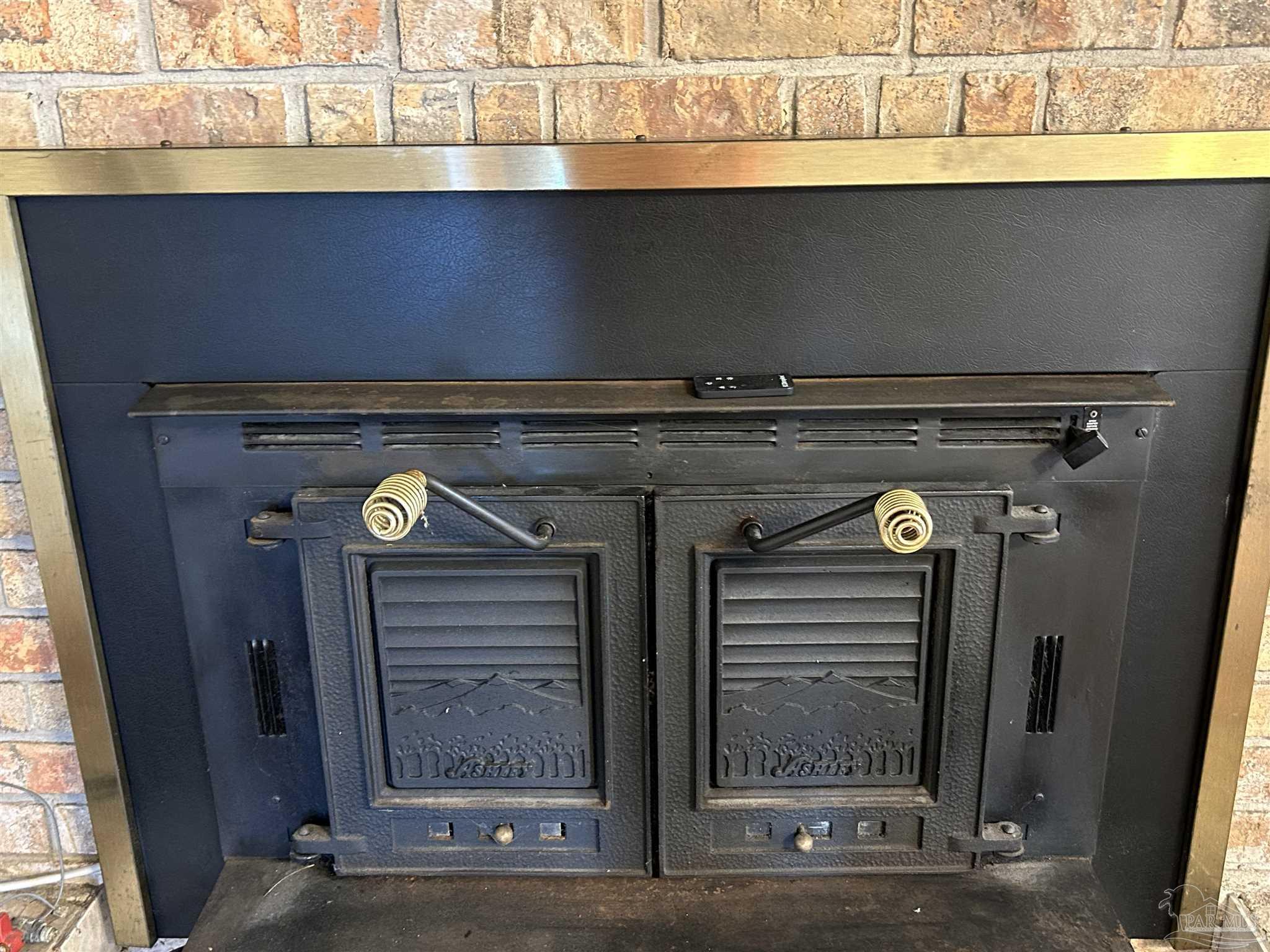 2374 Harvest Road Jay, FL 32565 - Photo 11 of 25 FIREPLACE