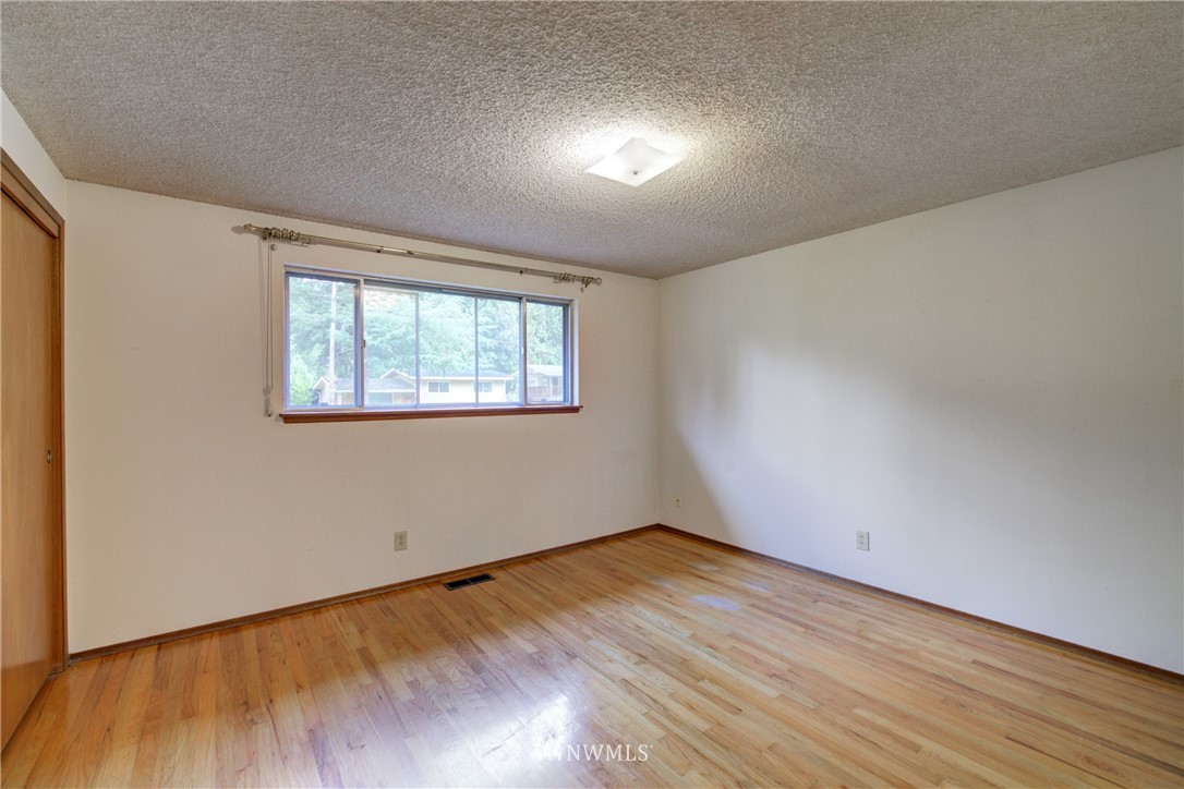 9221 Northeast 183rd Street Bothell, WA 98011 - Photo 14 of 30 Gallery Image 14