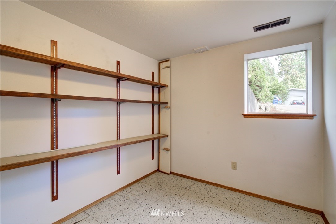 9221 Northeast 183rd Street Bothell, WA 98011 - Photo 22 of 30 Gallery Image 22
