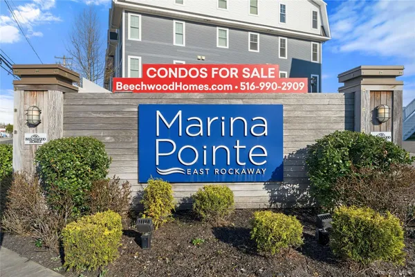 $649,000 | 237 Marina Pointe Drive, Unit 237, East Rockaway, NY 11518