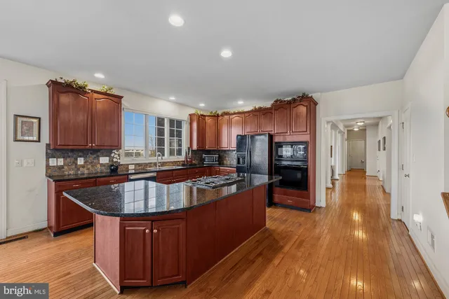 $2,495,000 | 19812 Rothschild Court, Ashburn, VA 20147