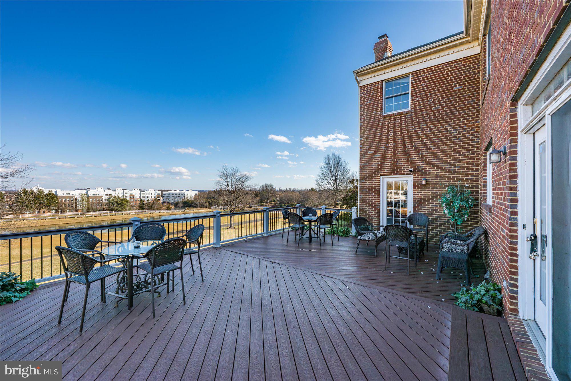 19812 Rothschild Court Ashburn, VA 20147 - Photo 20 of 107