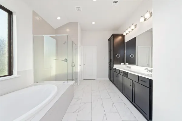 $4,200 | 720 Lake Lacosta Drive, Katy, TX 77493