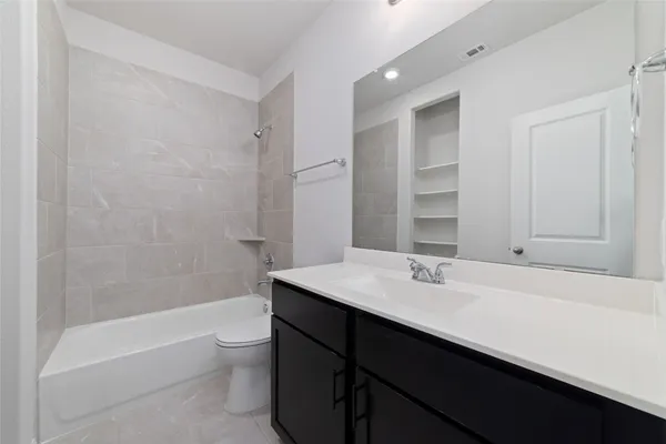 $4,200 | 720 Lake Lacosta Drive, Katy, TX 77493