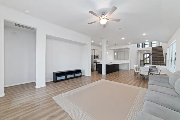 $4,200 | 720 Lake Lacosta Drive, Katy, TX 77493