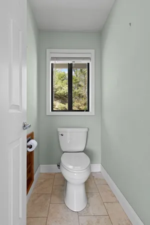 $699,900 | 17505 Forest View Drive, Redding, CA 96003