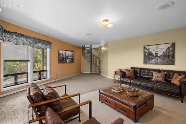 $699,900 | 17505 Forest View Drive, Redding, CA 96003