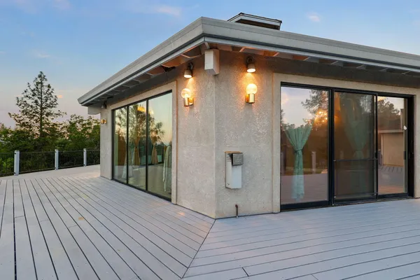 $699,900 | 17505 Forest View Drive, Redding, CA 96003