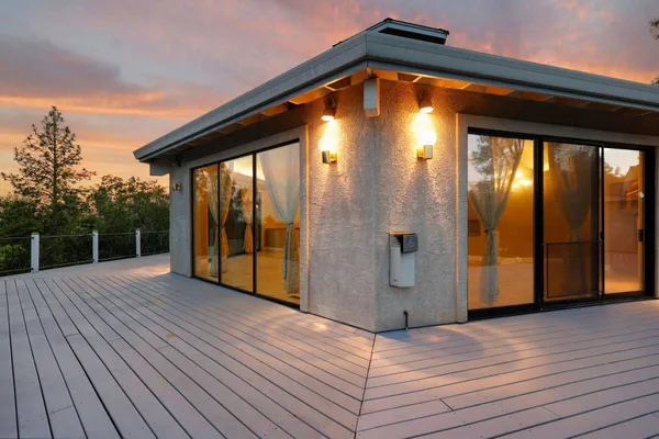 $699,900 | 17505 Forest View Drive, Redding, CA 96003